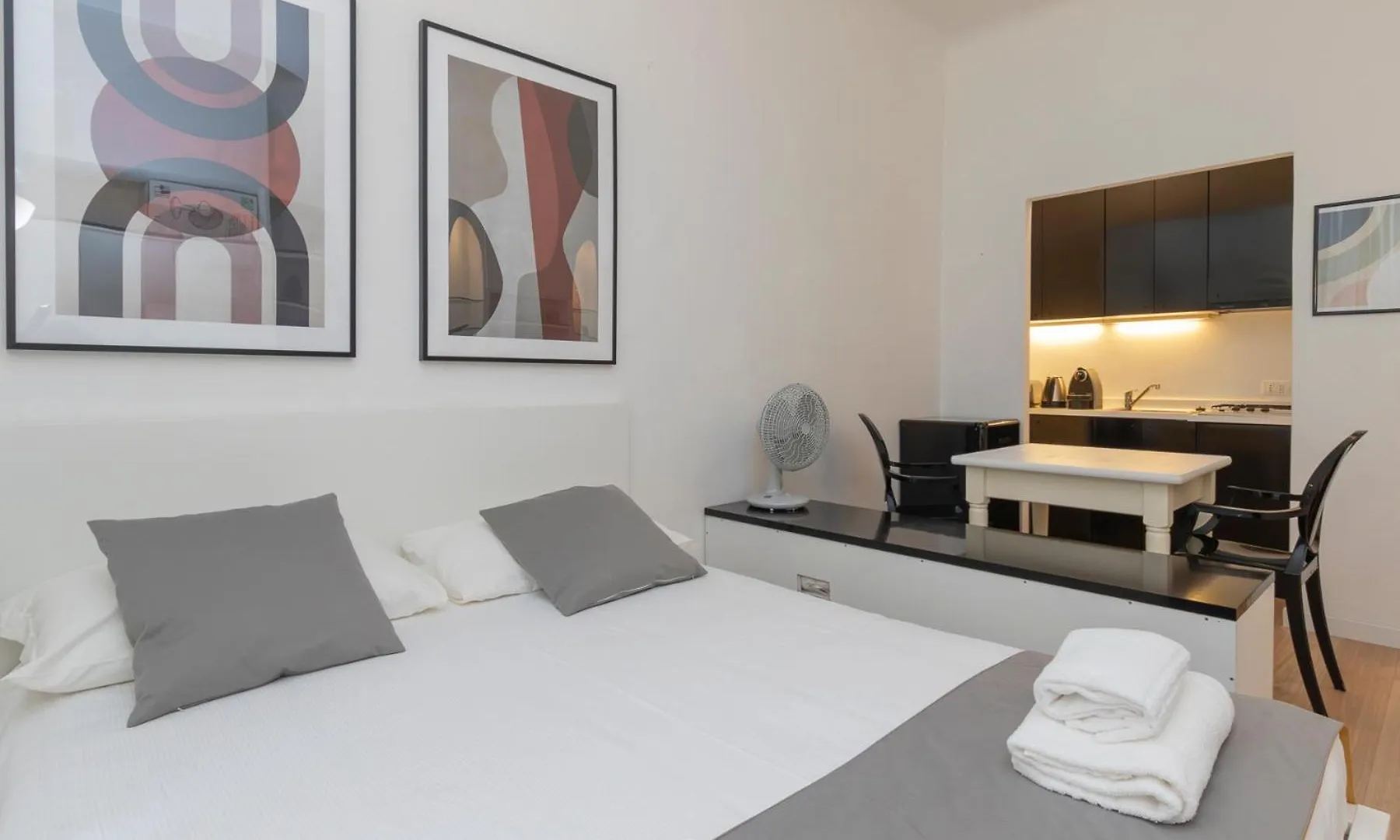 Xenia Apartments - Lovely Studio Apartment In Porta Romana Μιλάνο
