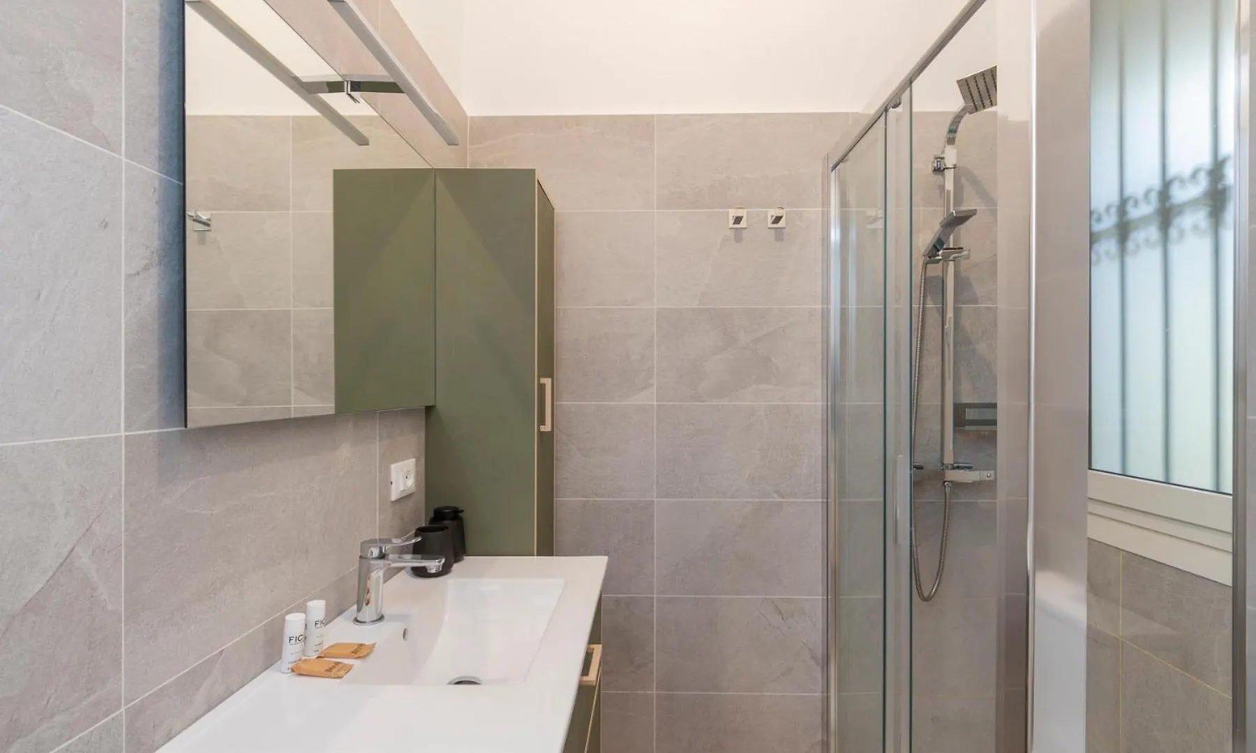 Xenia Apartments - Lovely Studio Apartment In Porta Romana Μιλάνο